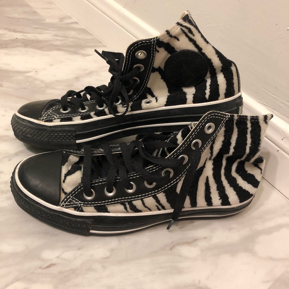 Fuzzy Zebra Converse